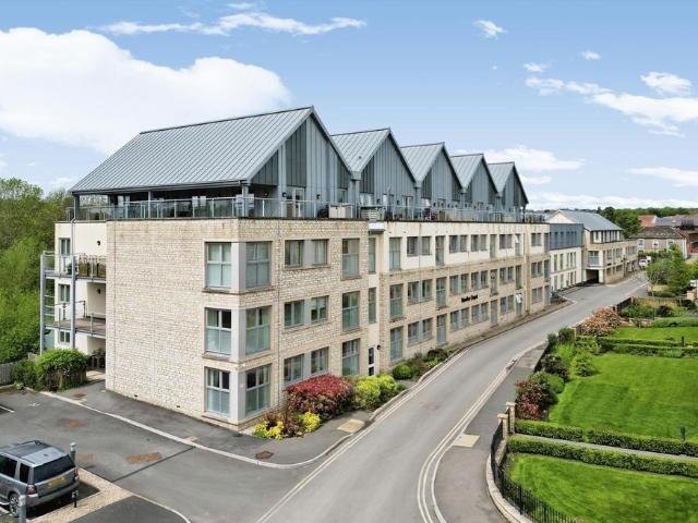Flat for sale in Chippenham, Wiltshire