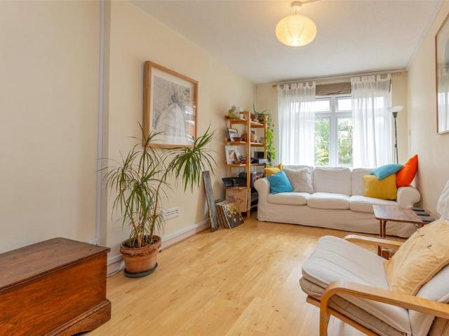 Flat for sale in Feckenham, City Of Bristol