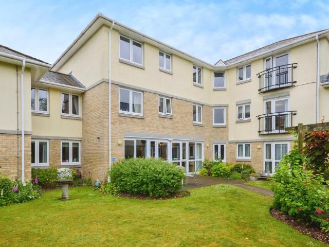 Flat for sale in Barton Stacey, Hampshire