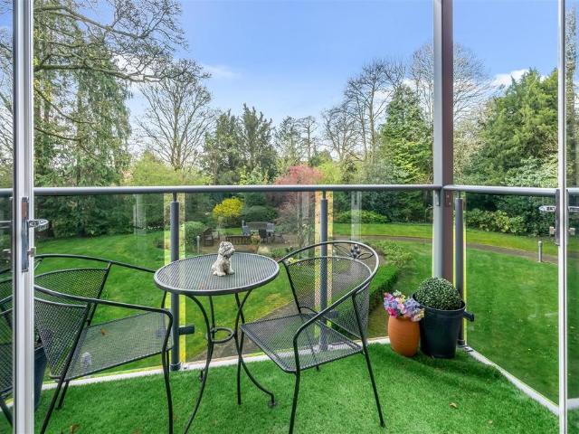 Flat for sale in Darlington
