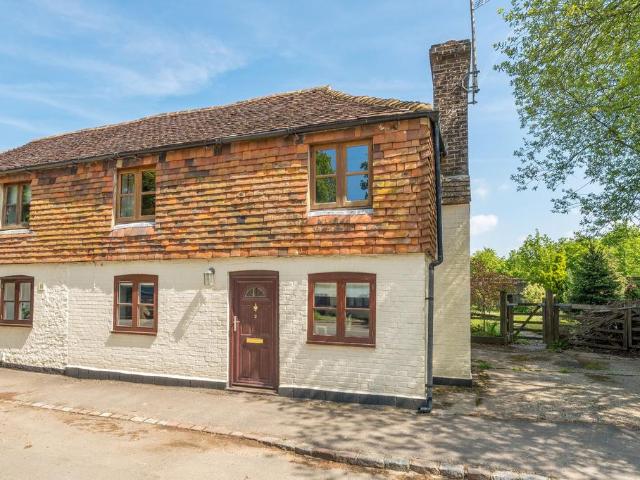 Flat for sale in Littlecote, West Sussex