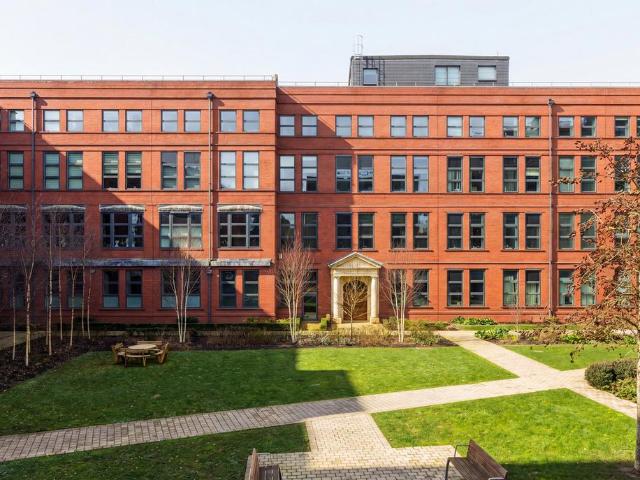Flat for sale in Feckenham, City Of Bristol