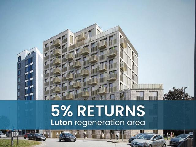 Flat for sale in Spring Park, Luton