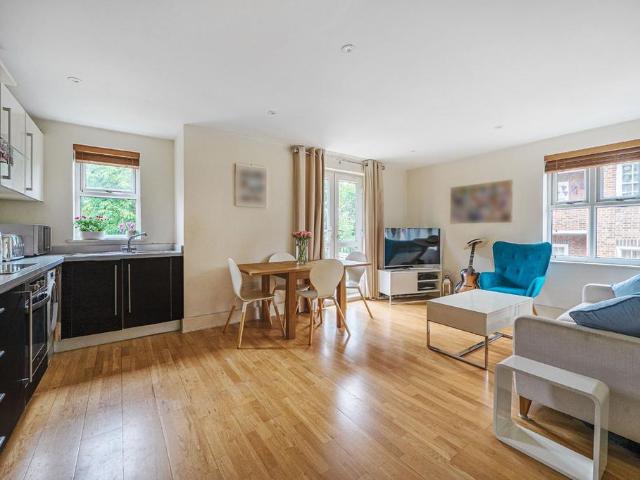 Flat for sale in London Borough of Bromley, Greater London