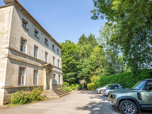 Flat for sale in Stroud, School House