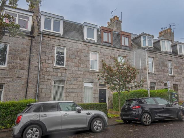 Flat for sale in Ballindoch, Scotland