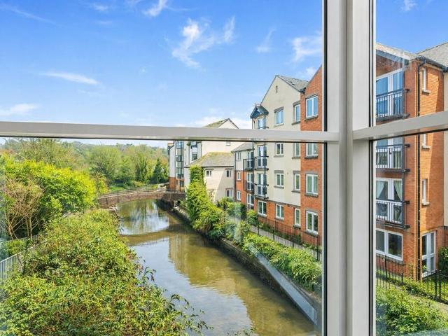 Flat for sale in Moresk, Penweathers