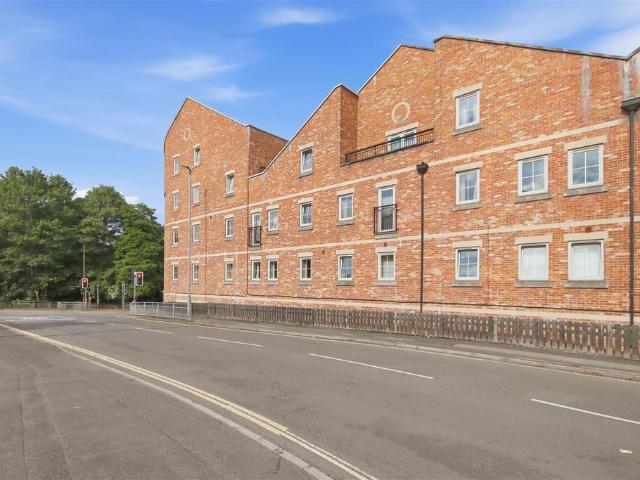 Flat for sale in Loundsley Green, East Midlands