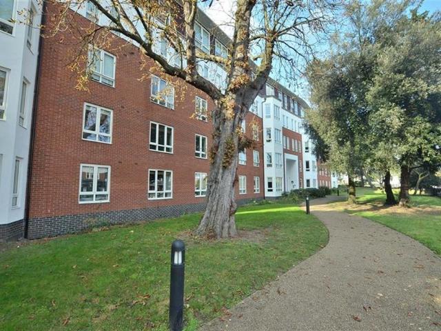 Flat for sale in South Woodford, Isle Of Man