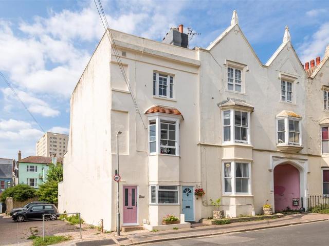 Flat for sale in Kemptown, Brighton & Hove
