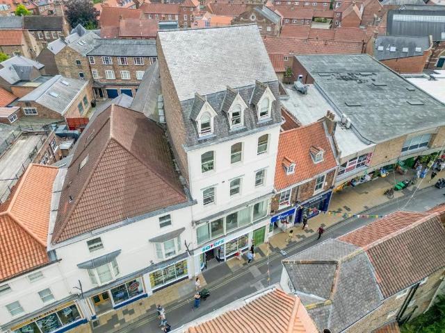 Flat for sale in High Field, York