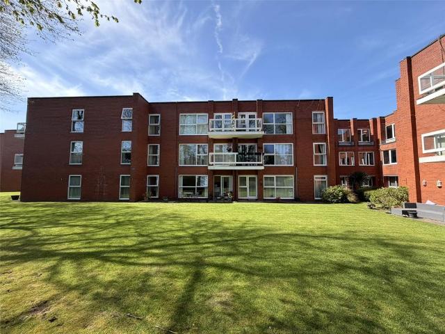 Flat for sale in Claughton, Oxton