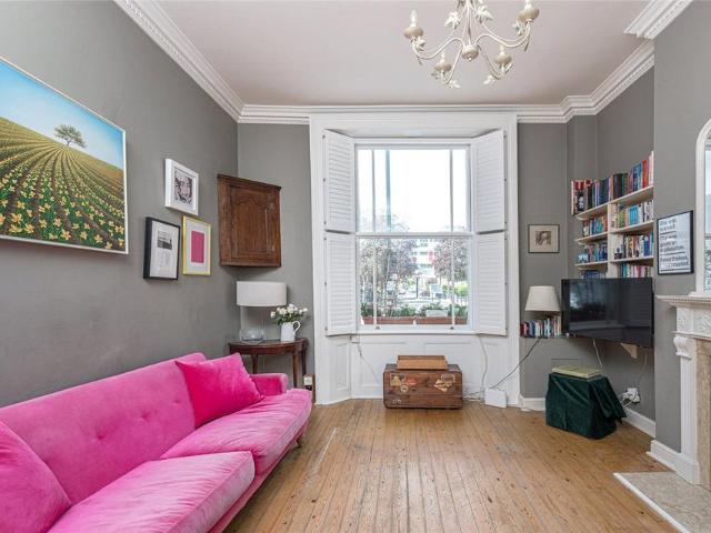 Flat for sale in Pimlico, Greater London