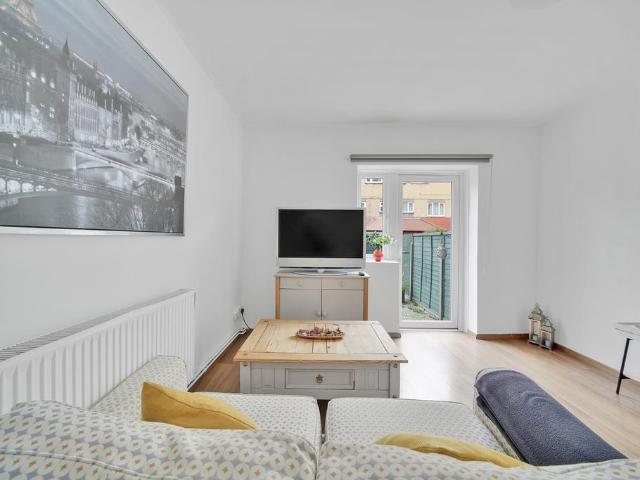 Flat for sale in Bethnal Green, Greater London