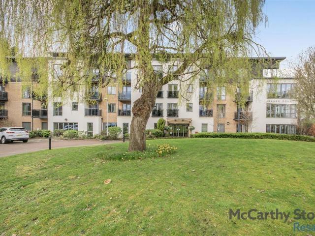 Flat for sale in Alstone, Golden Valley