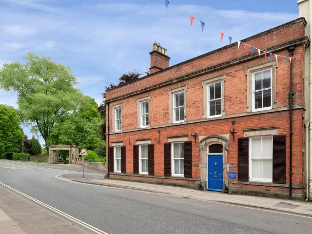 Flat for sale in Compton, Froggatt