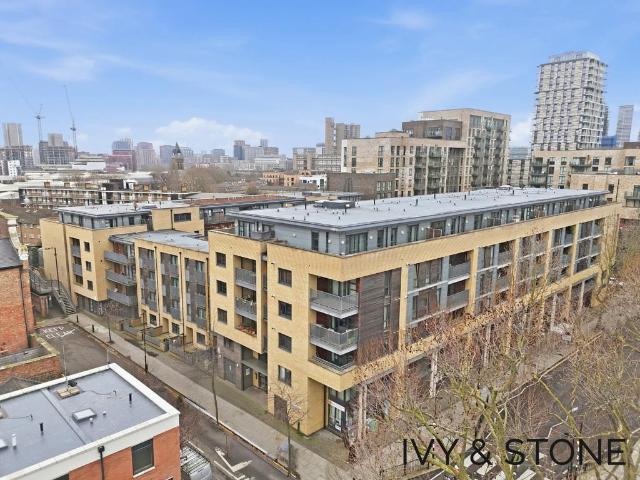 Flat for sale in Bromley-by-Bow, Poplar Grove