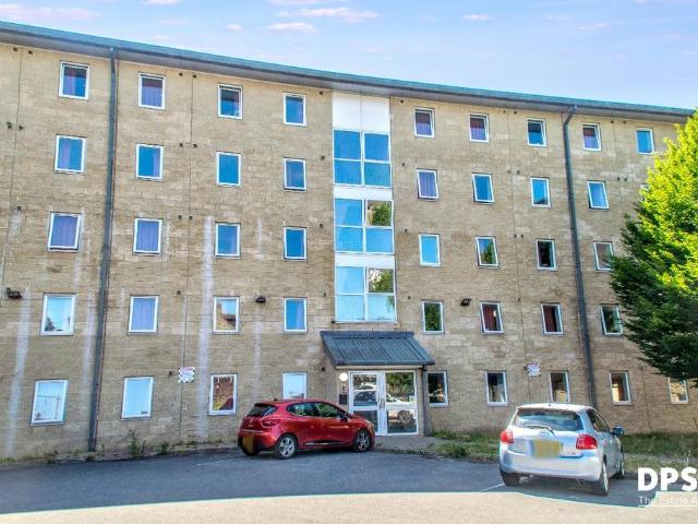 Flat for sale in Great Horton, West Yorkshire