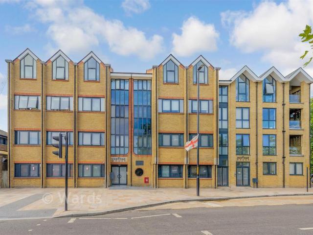 Flat for sale in Brooklands, Monks Orchard