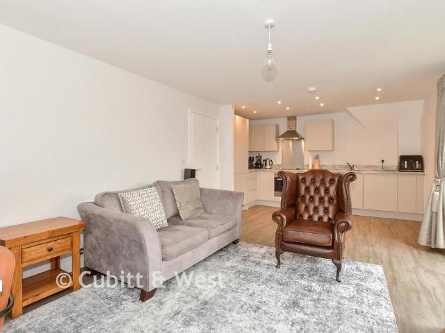 Flat for sale in Woodgate, Mid Sussex