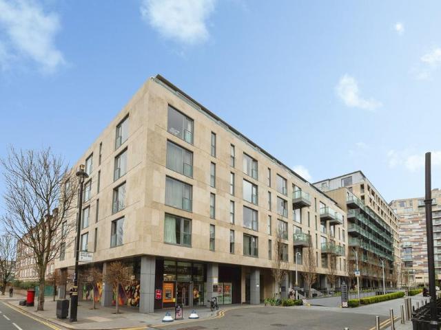 Flat for sale in Pimlico, Greater London