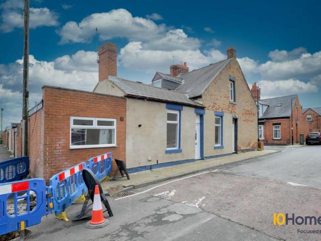 Flat for sale in Grangetown, Sunderland