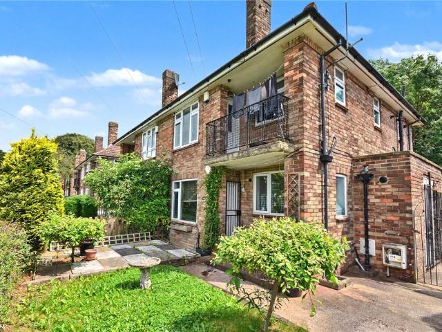 Flat for sale in West Yorkshire