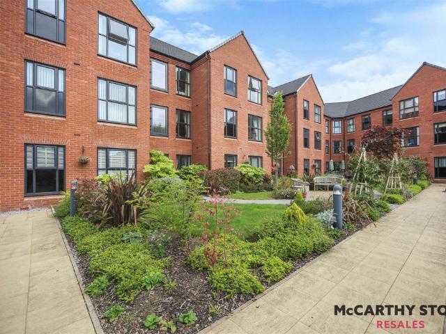 Flat for sale in Riverside, Redditch