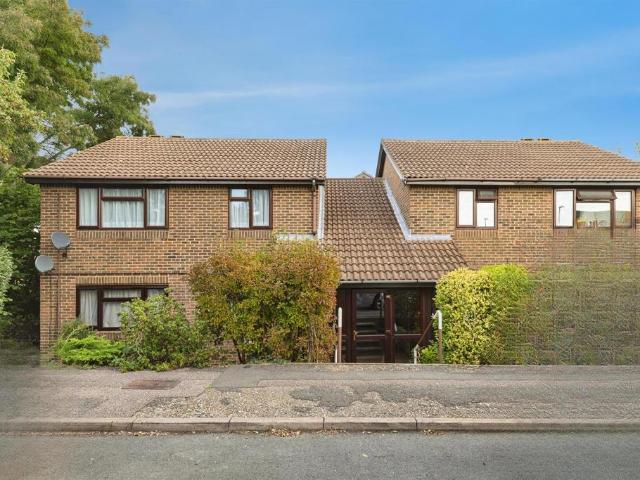 Flat for sale in Huntingdon, Cambridgeshire
