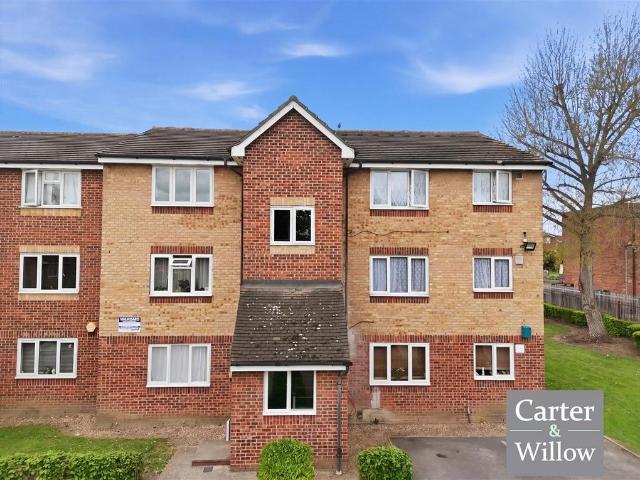 Flat for sale in Dagenham, Isle Of Man