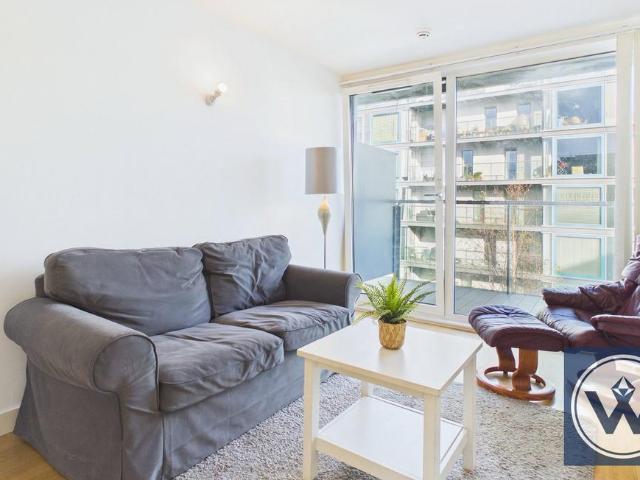 Flat for sale in London Borough of Hillingdon, Greater London