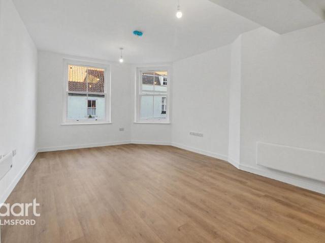Flat for sale in Moulsham, Chelmsford