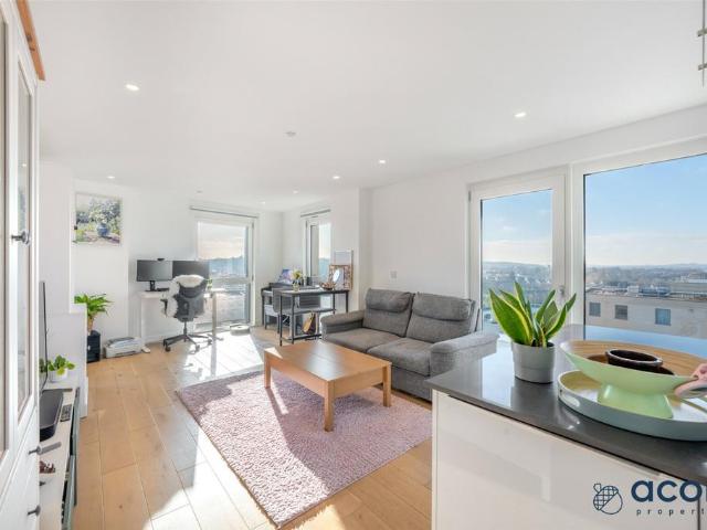 Flat for sale in Kingsbury, Greater London