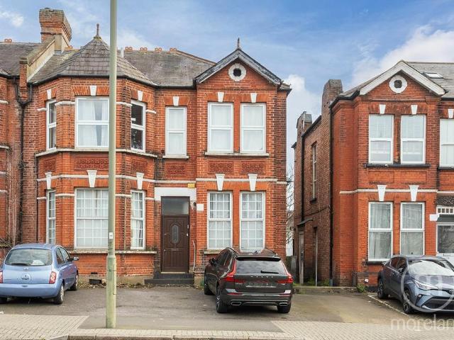 Flat for sale in Hendon Central, The Hyde