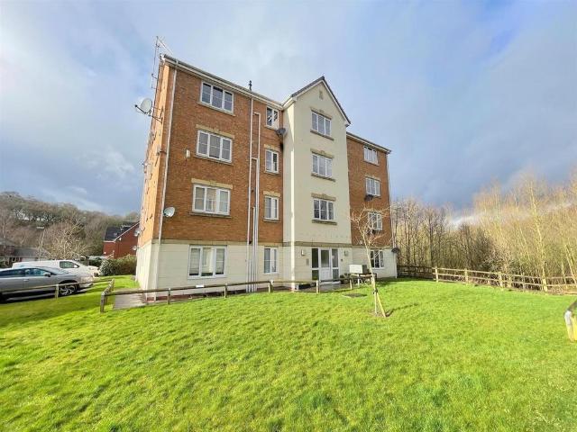 Flat for sale in Kingsley Moor, Staffordshire