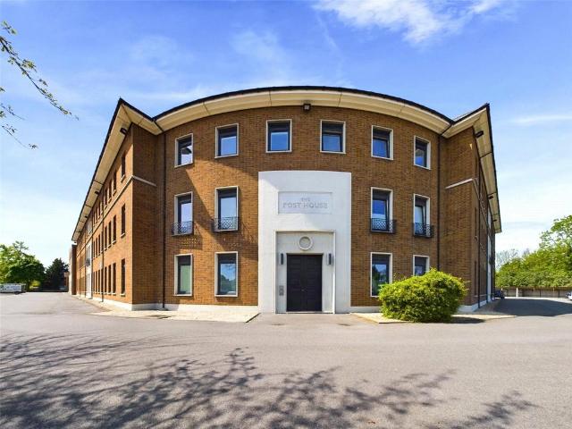 Flat for sale in Gloucester, Gloucestershire