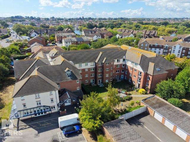 Flat for sale in Jumpers Corner, Christchurch