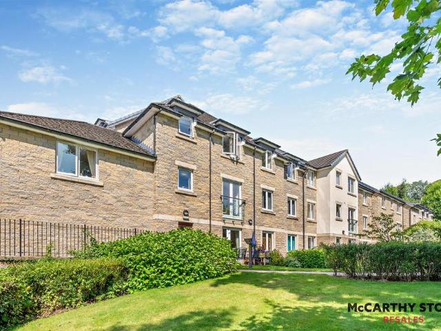 Flat for sale in Rufford Park, Yeadon
