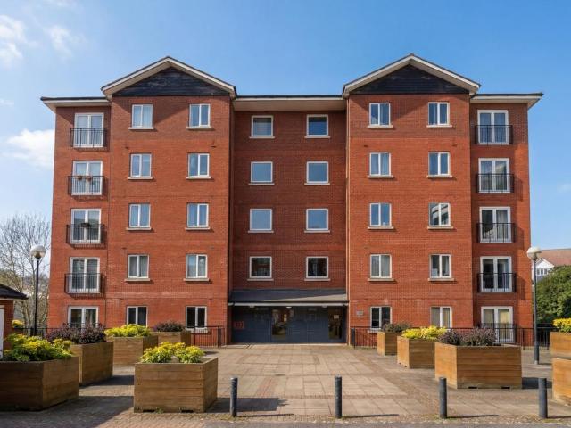 Flat for sale in Hockerill, Colliers End