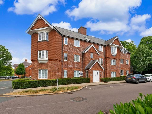 Flat for sale in Wendover, Buckinghamshire