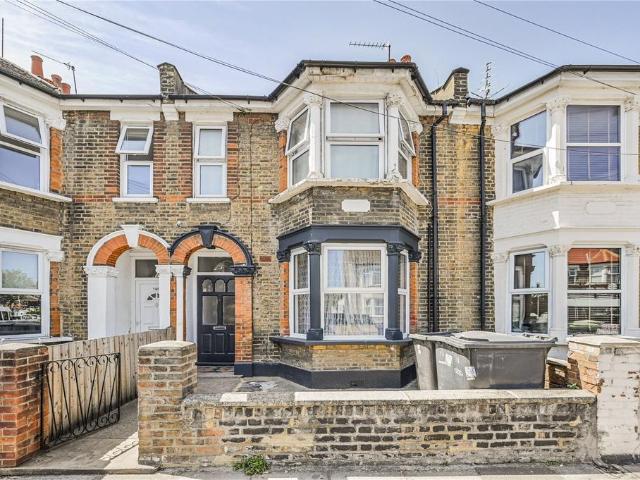 Flat for sale in Greater London