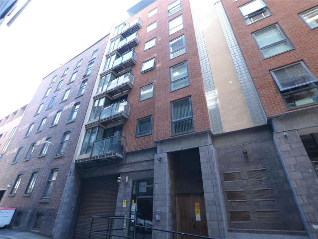 Flat for sale in Chinatown, Calderstones