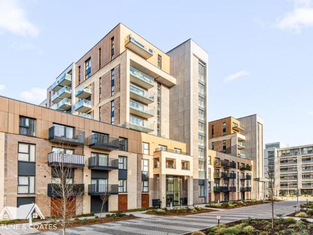 Flat for sale in Burnt Mill, Harlow