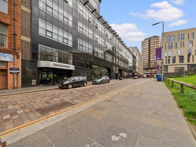 Flat for sale in Merchant City, Scotland