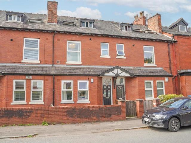 Flat for sale in Georgia, Greater Manchester