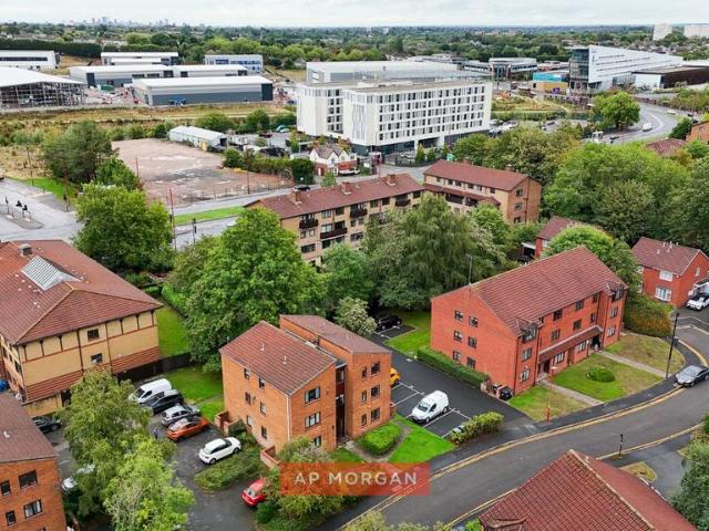 Flat for sale in Rednal, West Midlands