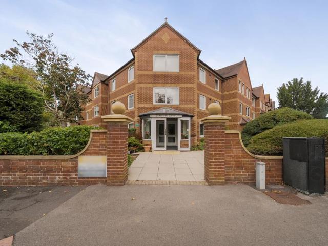 Flat for sale in North Oxford, Oxford
