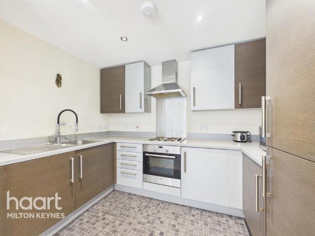 Flat for sale in Central Milton Keynes, Milton Keynes