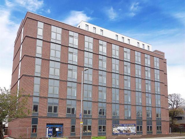 Flat for sale in Waterloo, Great Crosby