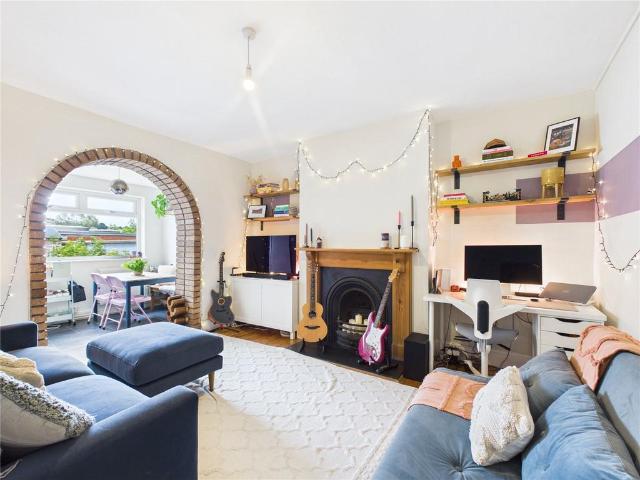 Flat for sale in Spike Island, Feckenham